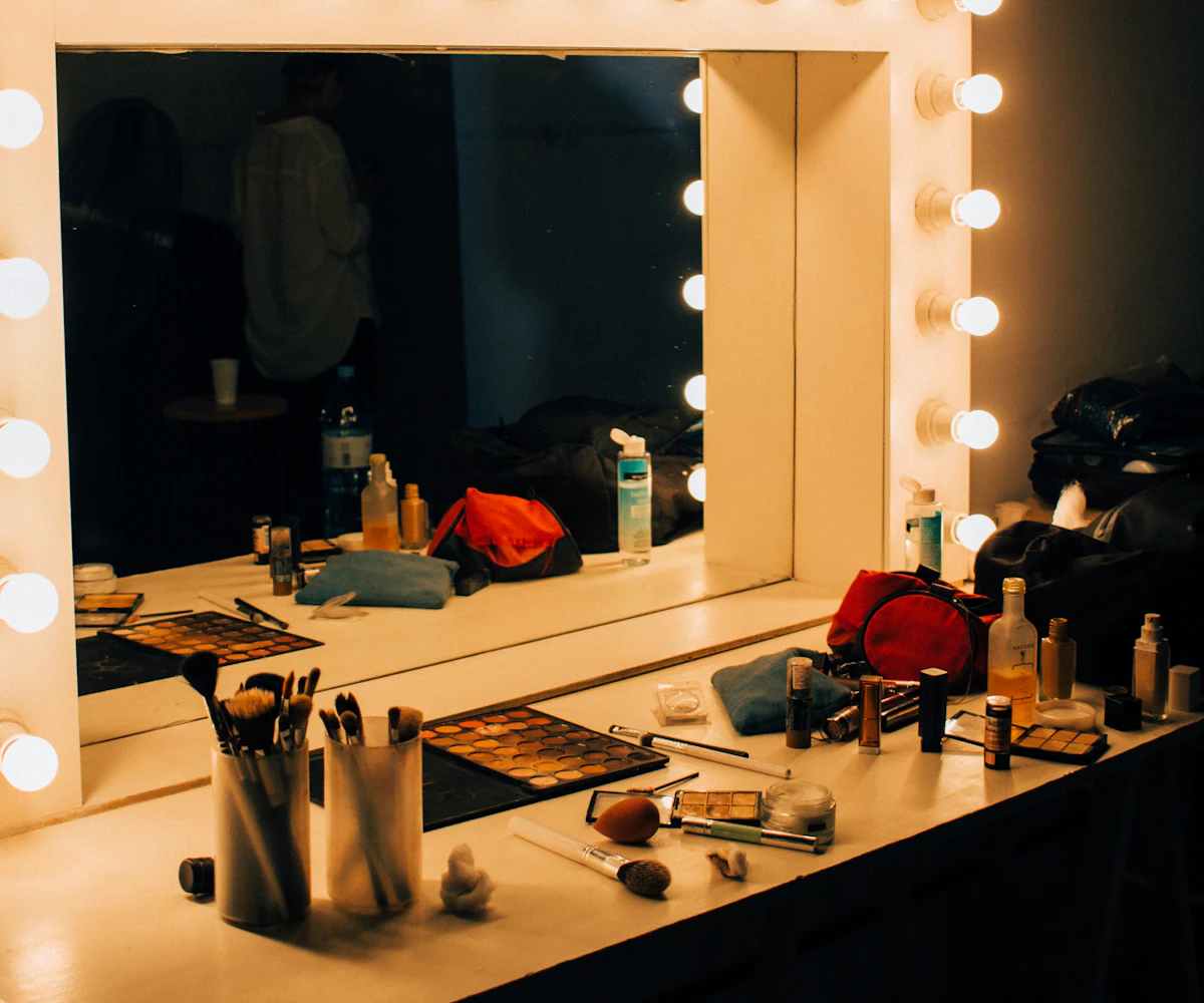 Glow Up salon interior